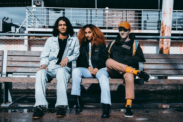 Wie macht man eine französische Quiche Lorraine mit Speck und Gruyère?