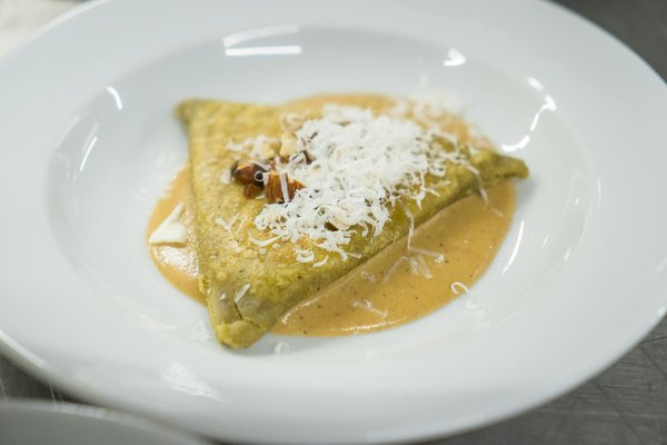 Elegante leo kleider: die besten styles für jeden anlass entdecken